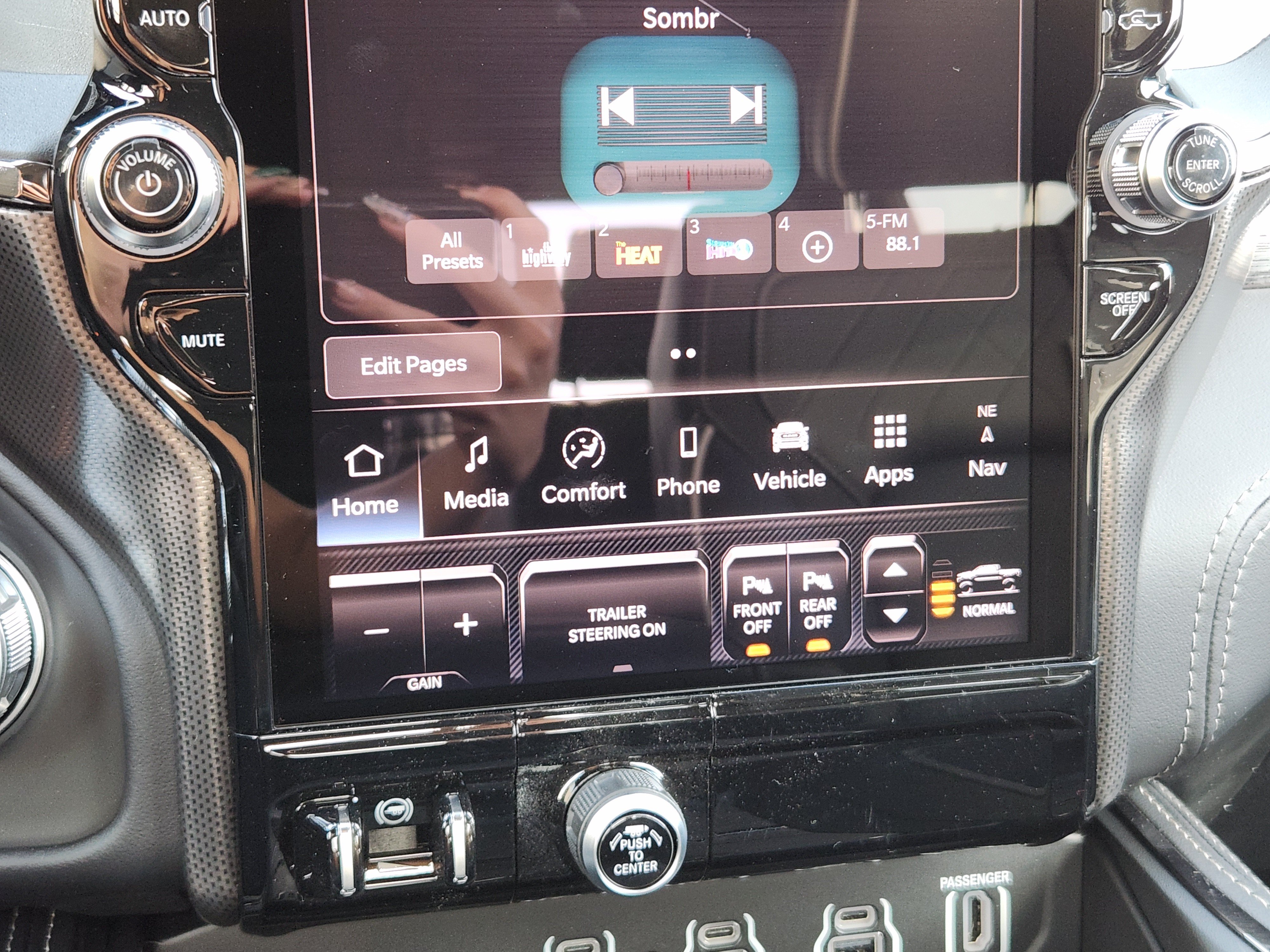 New 2027 RAM 1500 Limited AWD/4WD image 15