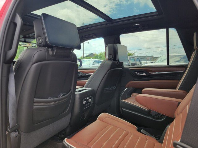 Used 2024 GMC Yukon Denali Ultimate AWD/4WD image 27