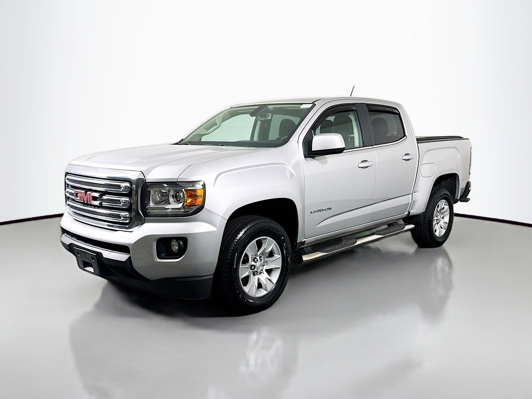 Used 2018 GMC Canyon SLE w/ Trailering Package image 4