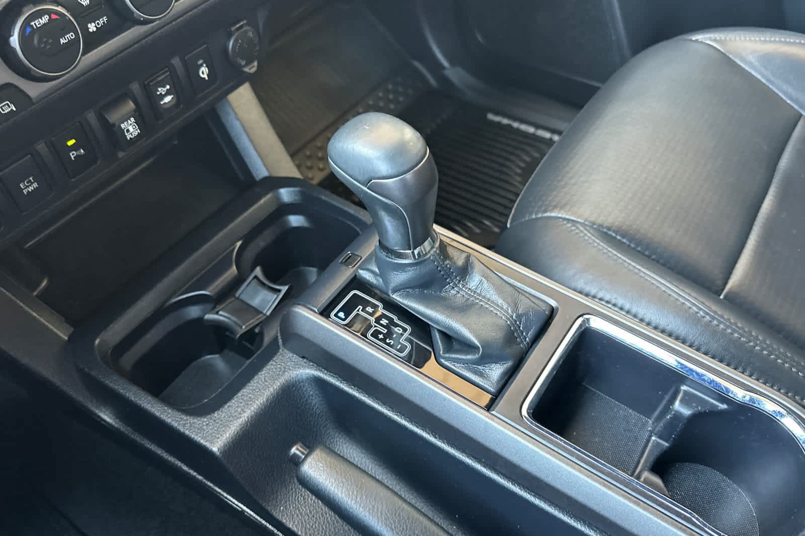 Used 2019 Toyota Tacoma TRD Off-Road AWD/4WD image 20