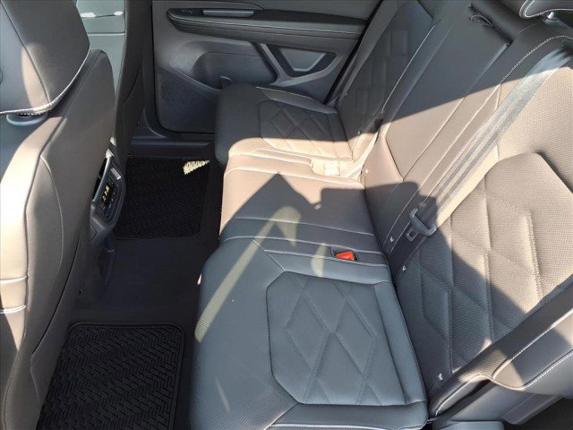 New 2026 Volkswagen Atlas SE image 15