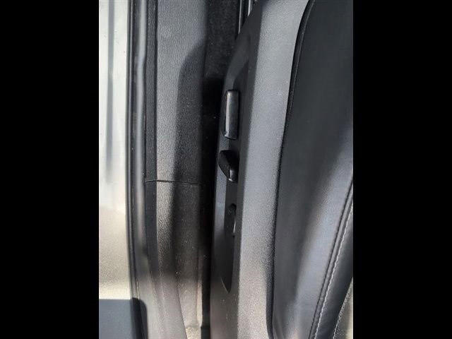 Used 2024 Mitsubishi Outlander SE image 24