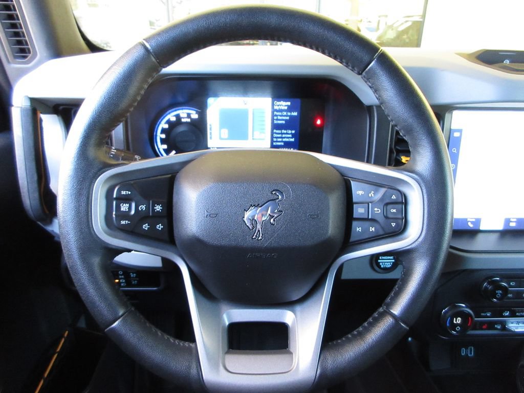 Certified 2023 Ford Bronco Badlands w/ Sasquatch Package AWD/4WD image 13