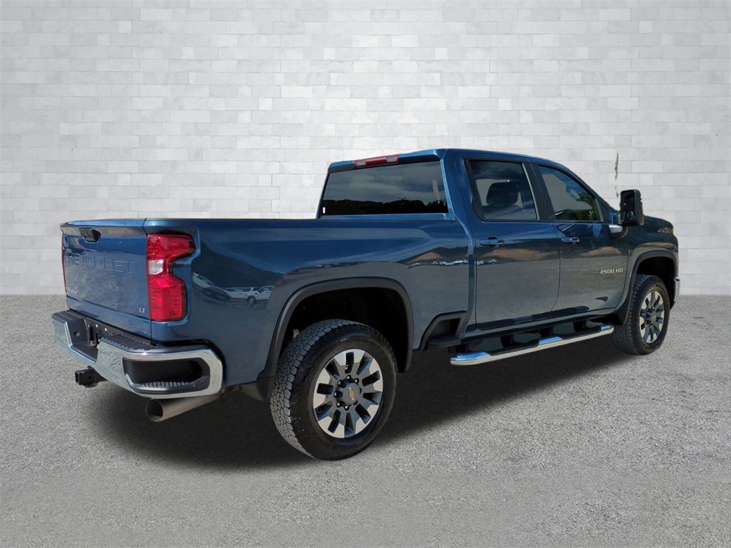 Used 2025 Chevrolet Silverado 2500 LT image 4