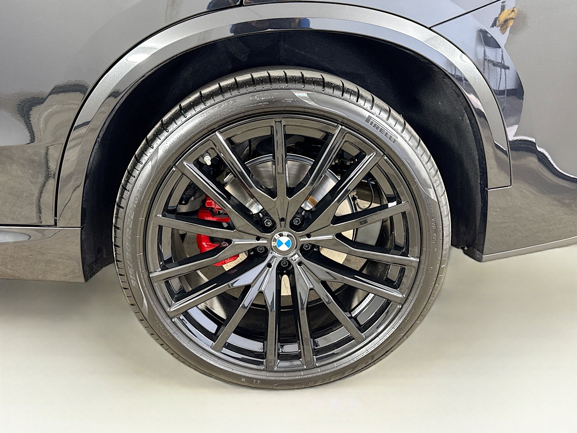 Used 2026 BMW X5 sDrive40i w/ M Sport Package RWD image 32