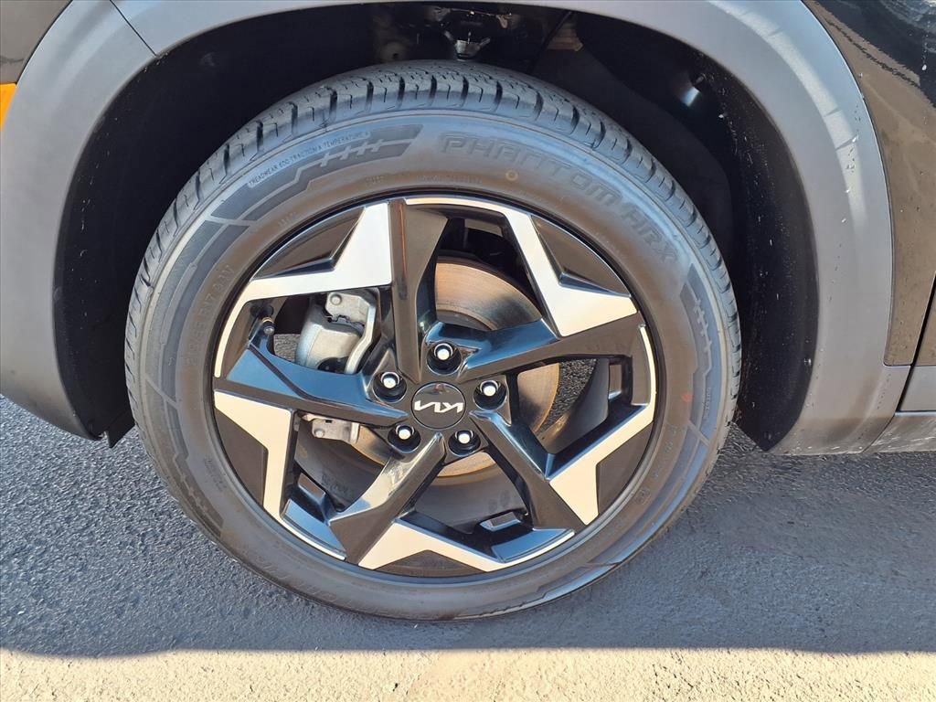 Used 2024 Kia Seltos EX image 15