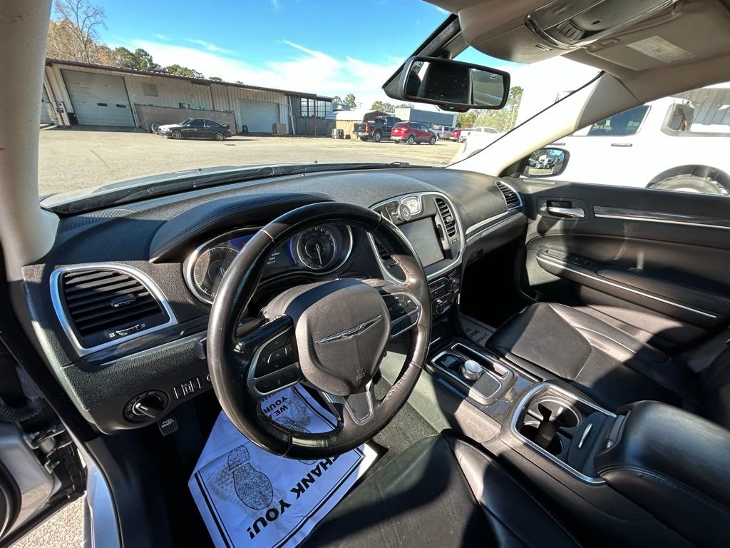 Used 2020 Chrysler 300 Touring L w/ Quick Order Package 2EF image 2