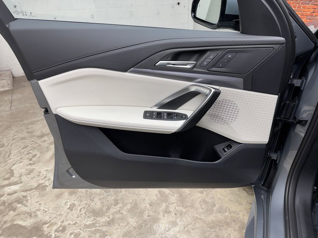 New 2026 BMW X2 xDrive28i image 10