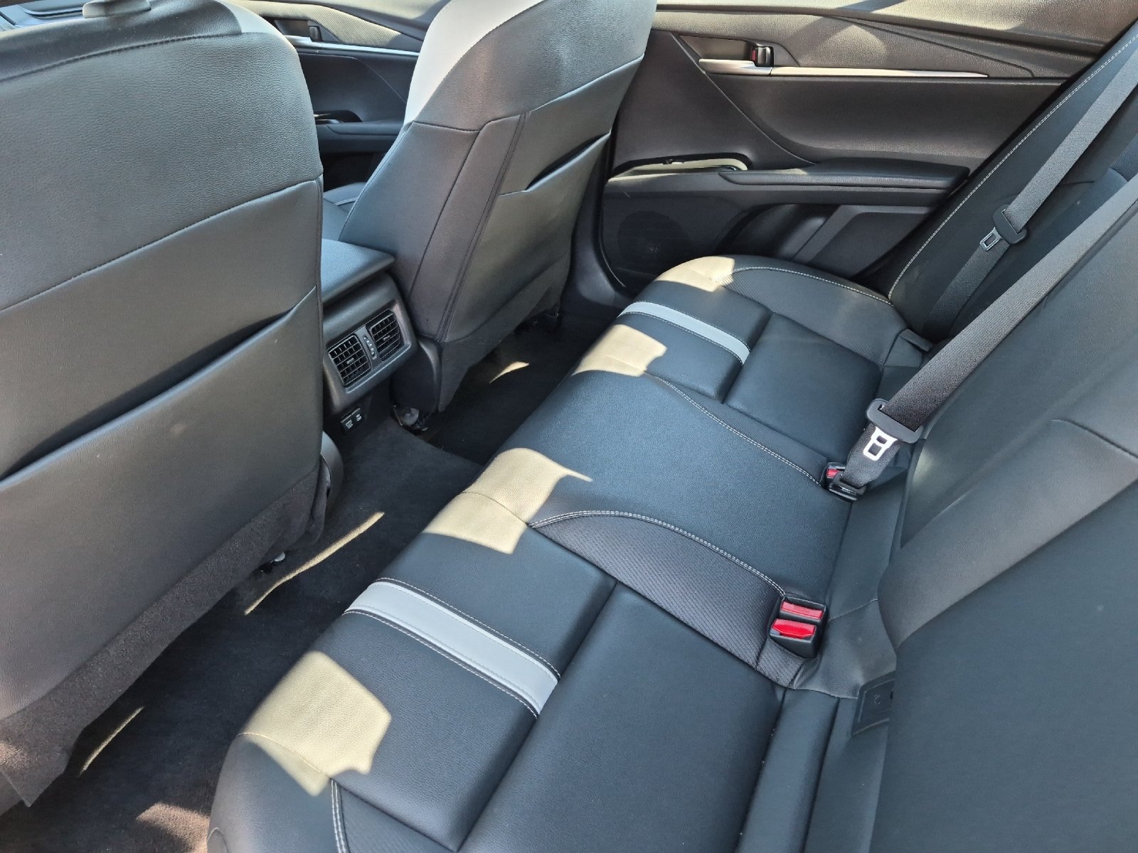 Certified 2025 Toyota Camry SE FWD image 11