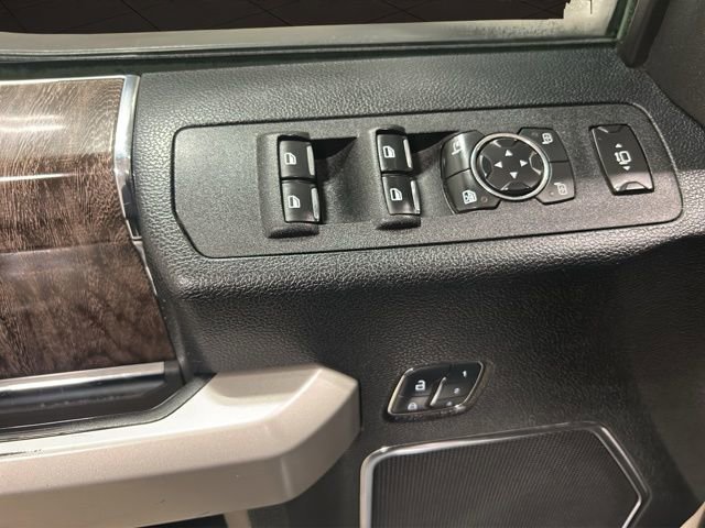 Used 2018 Ford F250 Lariat w/ Chrome Package image 13