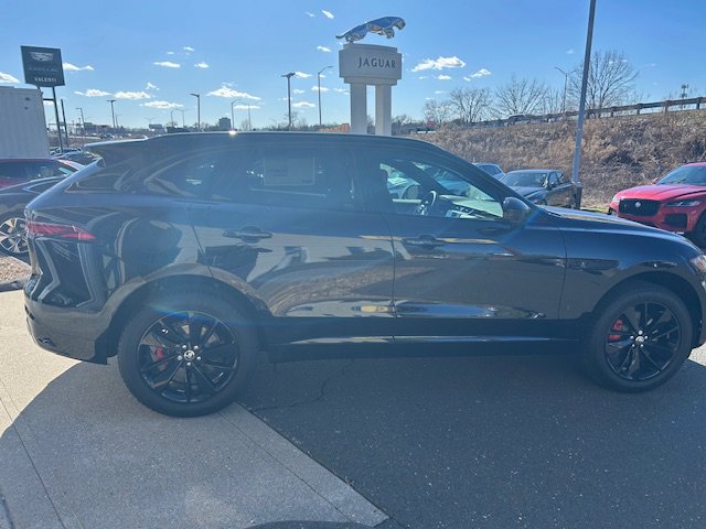 New 2025 Jaguar F-PACE R-Dynamic S image 7