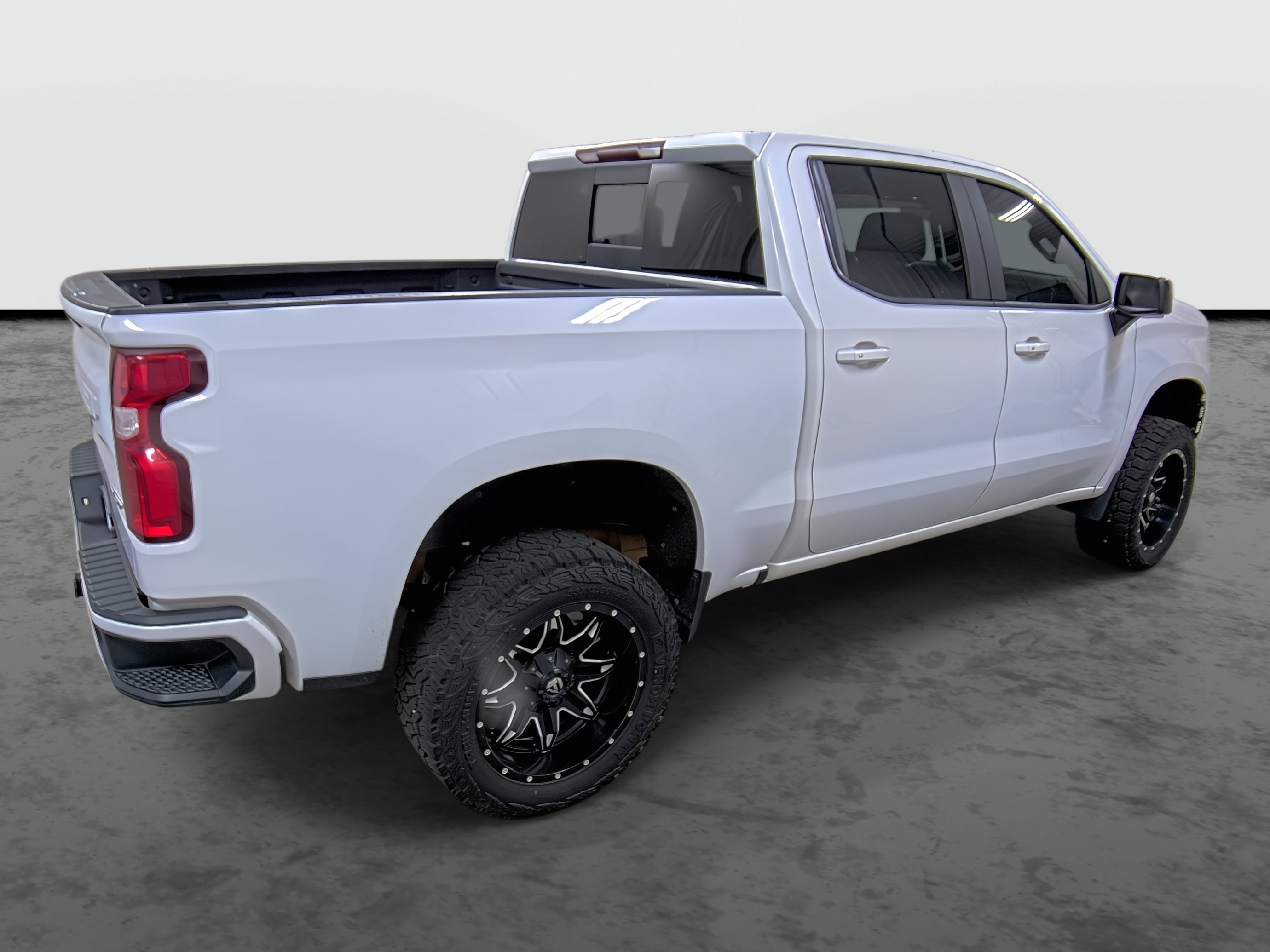 Used 2019 Chevrolet Silverado 1500 RST image 4