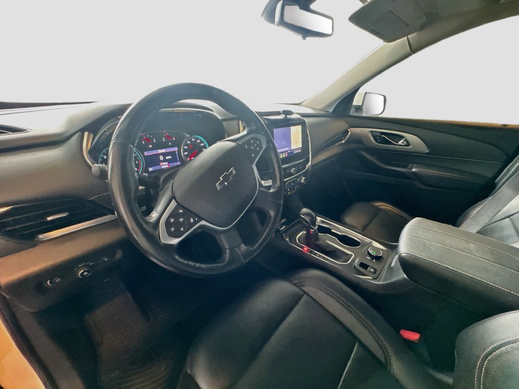 Used 2021 Chevrolet Traverse RS FWD image 9