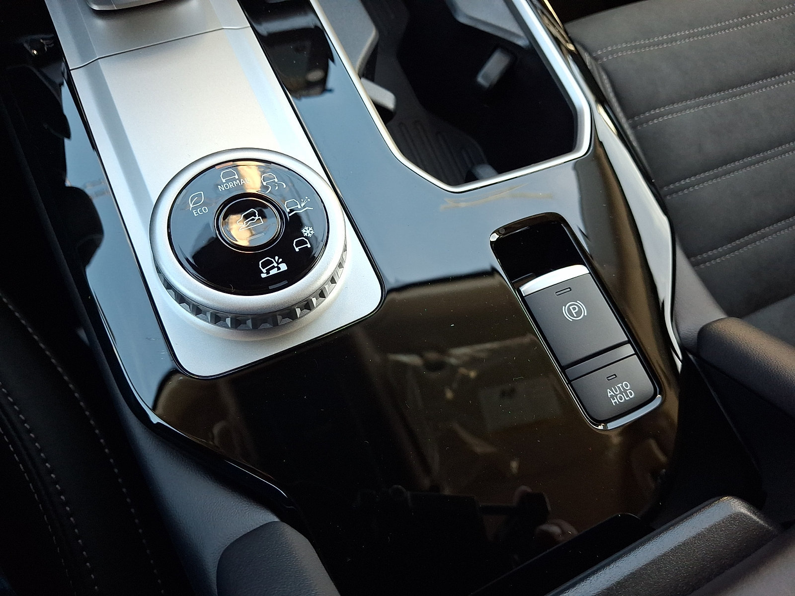New 2026 Mitsubishi Outlander SE AWD/4WD image 20