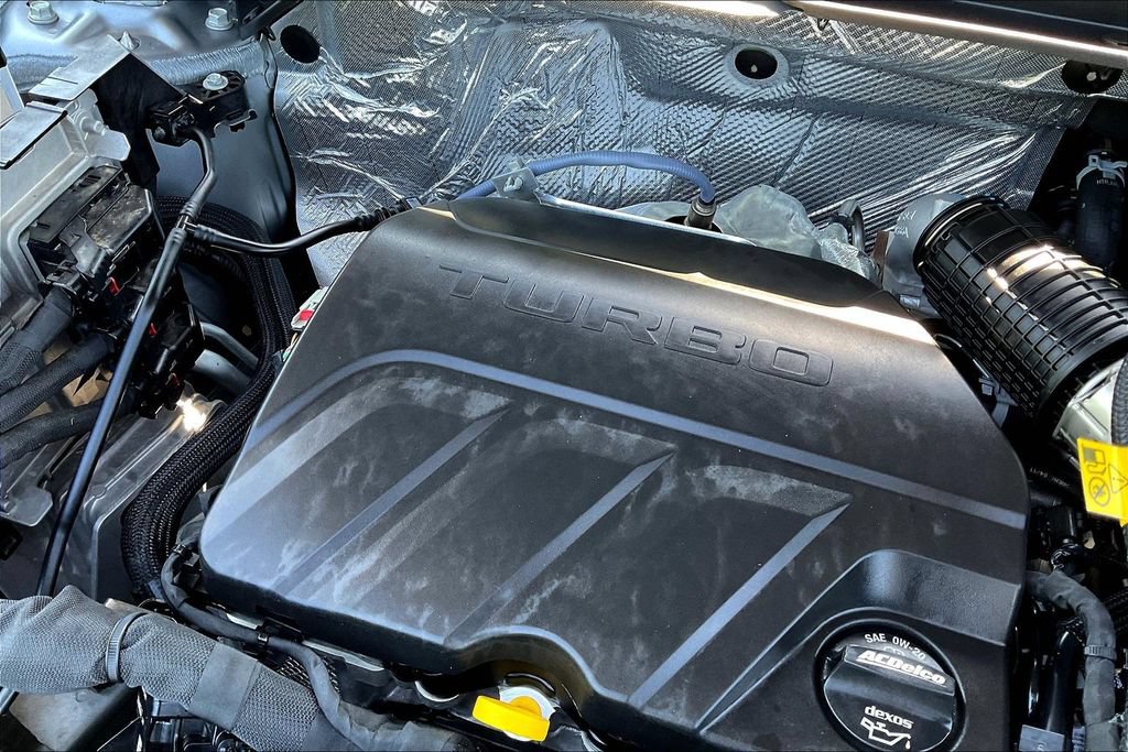 Used 2025 Chevrolet Trax ACTIV FWD image 30