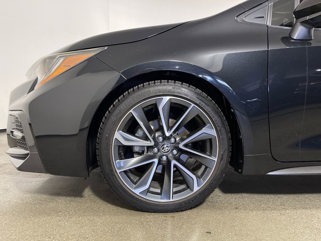 Certified 2021 Toyota Corolla SE w/ SE Premium Package FWD image 11