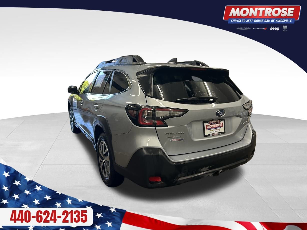 Used 2023 Subaru Outback Premium image 4