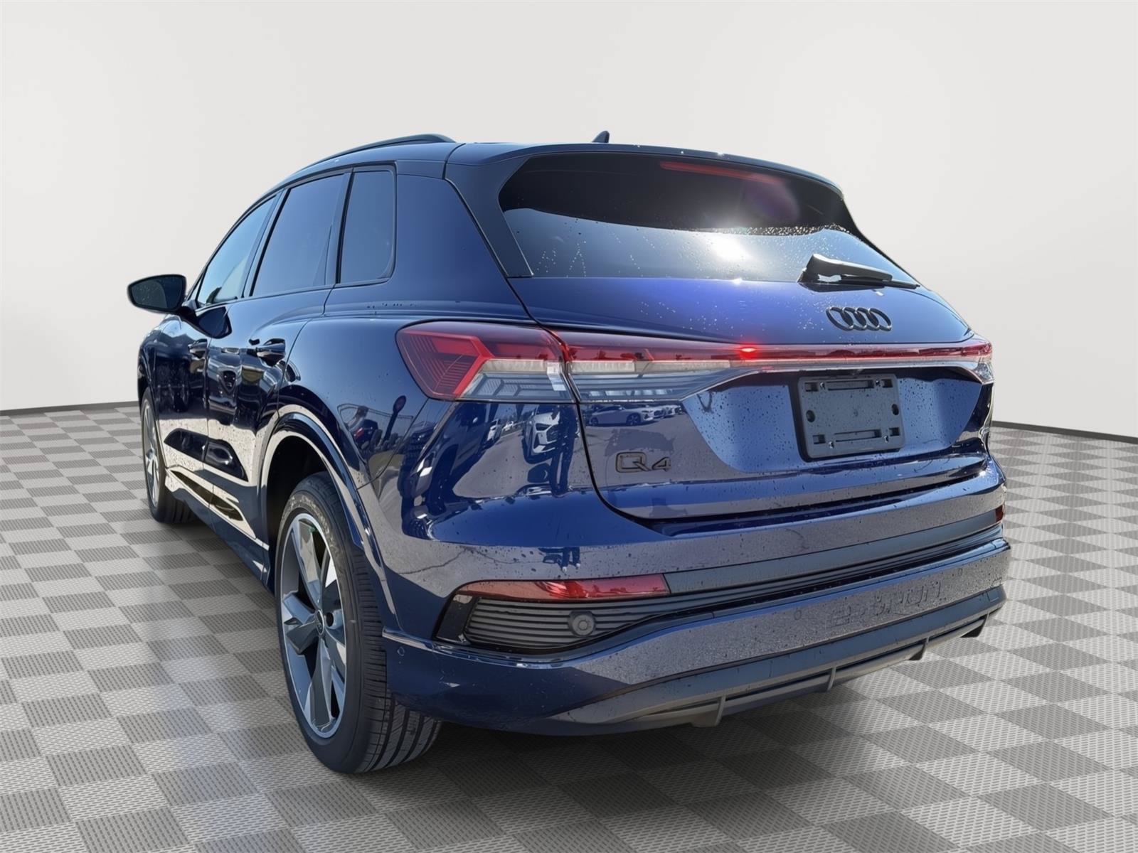 Certified 2024 Audi Q4 e-tron Premium Plus AWD/4WD image 3