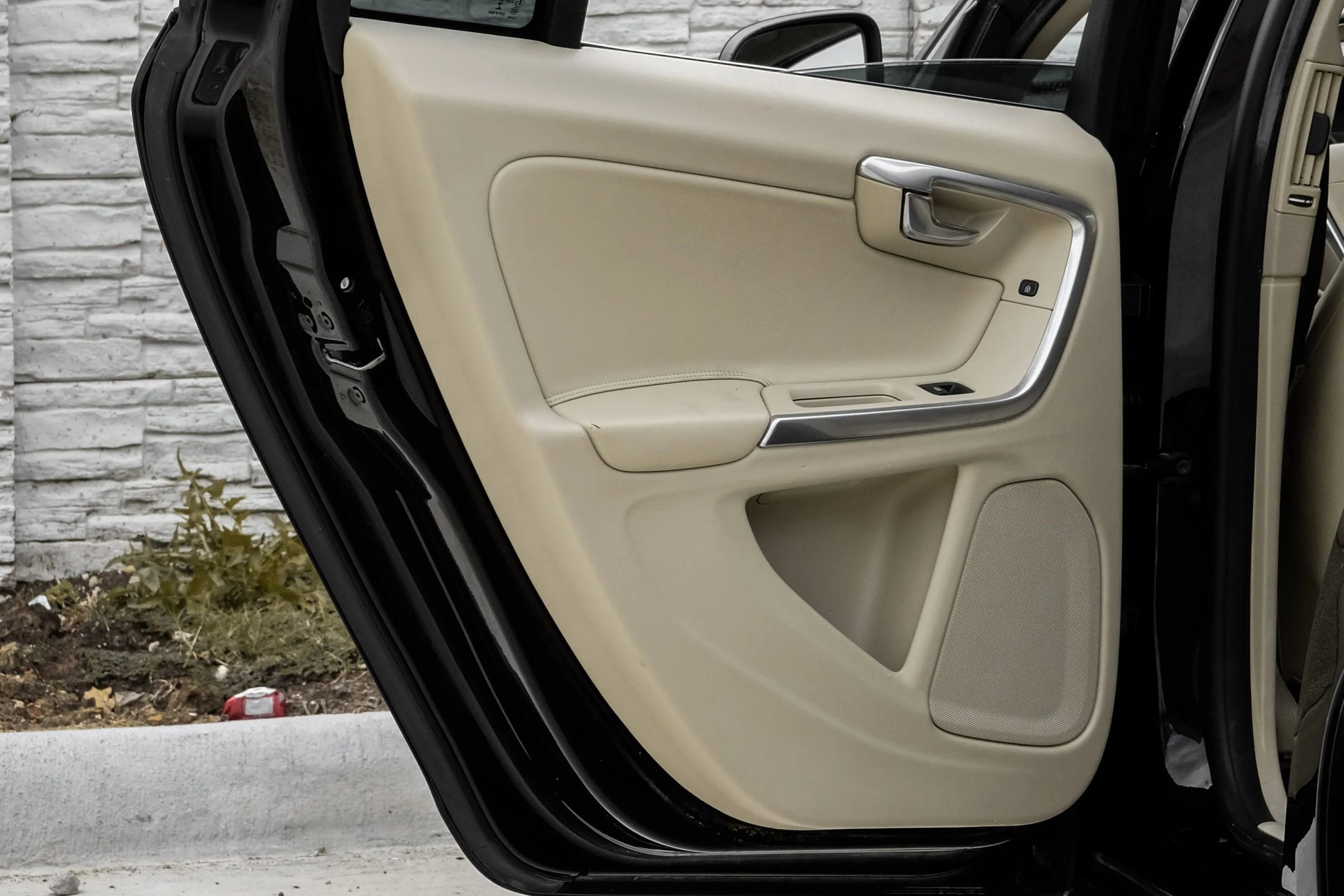 Used 2015 Volvo S60 T5 Premier image 28