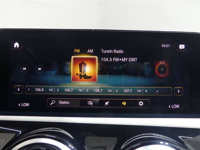 Used 2021 Mercedes-Benz CLA 250 image 43