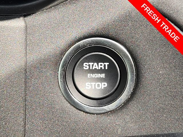 Used 2026 Land Rover Range Rover Velar Dynamic SE AWD/4WD image 19