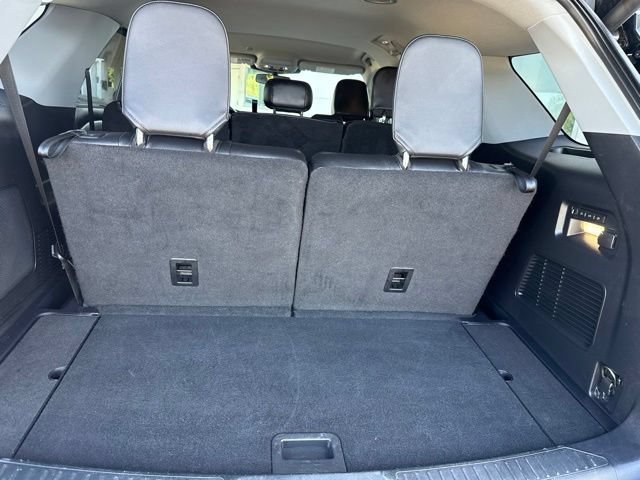 Used 2022 Ford Explorer Limited w/ Equipment Group 301A AWD/4WD image 17