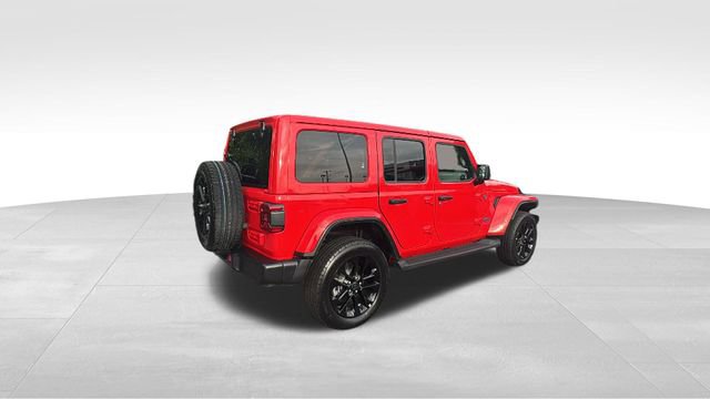 Used 2025 Jeep Wrangler Unlimited Sahara AWD/4WD image 33