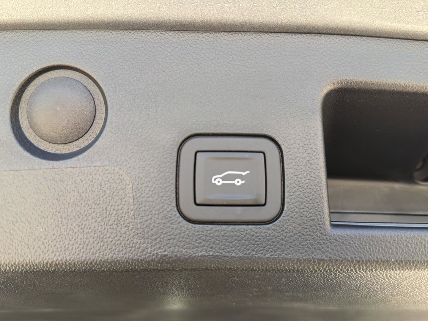 New 2026 Chevrolet Equinox ACTIV AWD/4WD image 33