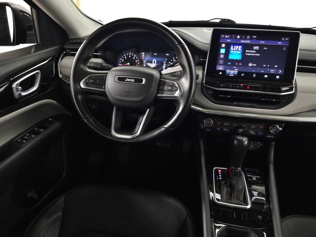 Used 2022 Jeep Compass Limited AWD/4WD image 15