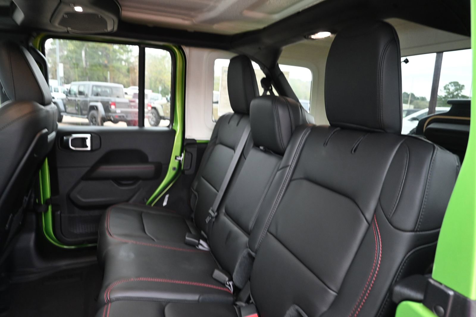 New 2025 Jeep Wrangler Unlimited Rubicon image 19