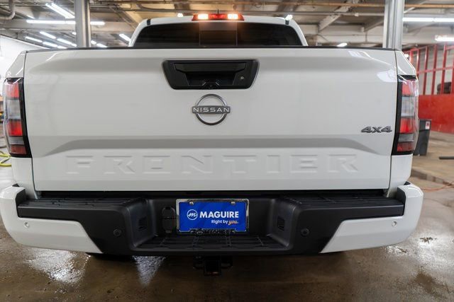 Certified 2025 Nissan Frontier SV w/ SV Convenience Package image 7