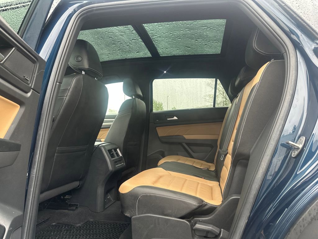 Certified 2023 Volkswagen Atlas Cross Sport SEL Premium R-Line AWD/4WD image 14