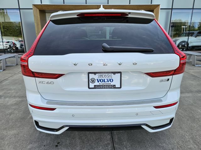 Used 2022 Volvo XC60 B5 R-Design w/ Protection Package Premier AWD/4WD image 6