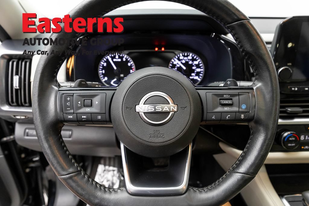 Used 2023 Nissan Pathfinder SL w/ SL Premium Package AWD/4WD image 10