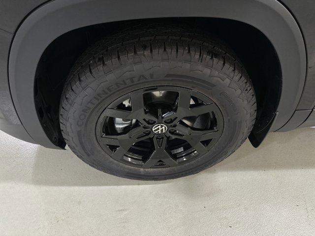 New 2026 Volkswagen Atlas Peak Edition image 11