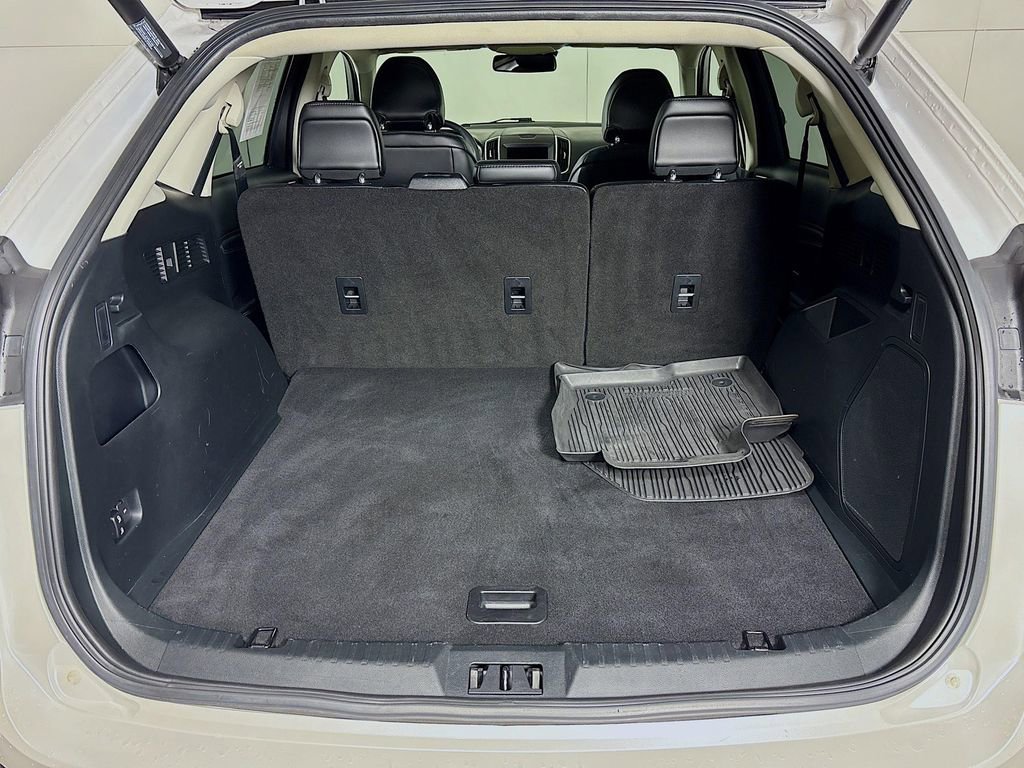 Used 2018 Ford Edge Titanium w/ Equipment Group 302A image 32