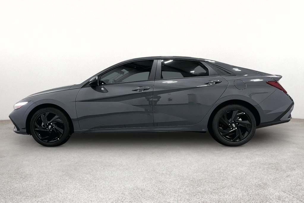 New 2026 Hyundai Elantra SEL Sport FWD image 7