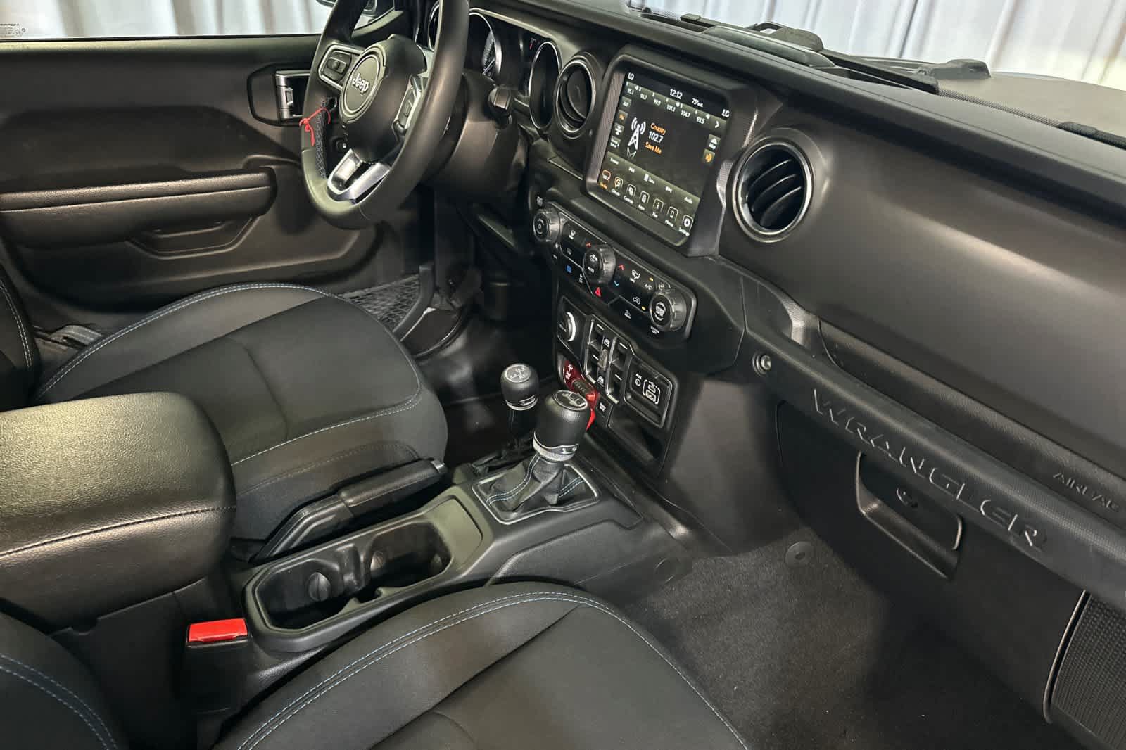 Used 2023 Jeep Wrangler Unlimited Rubicon 4xe AWD/4WD image 18