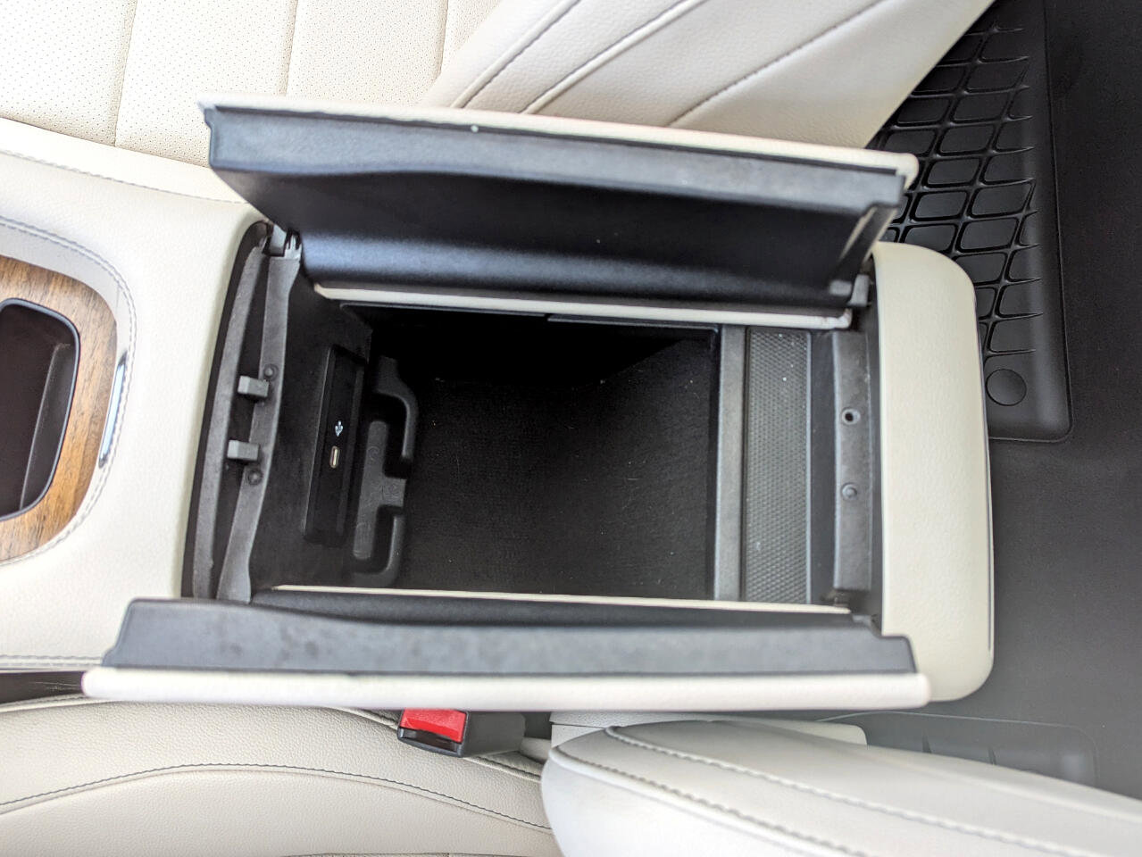 Used 2024 Mercedes-Benz GLE 450 4MATIC image 30