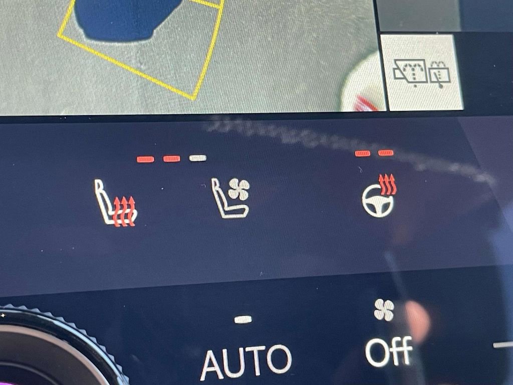 Used 2024 Lexus GX 550 w/ Accessory Package (2T) image 22