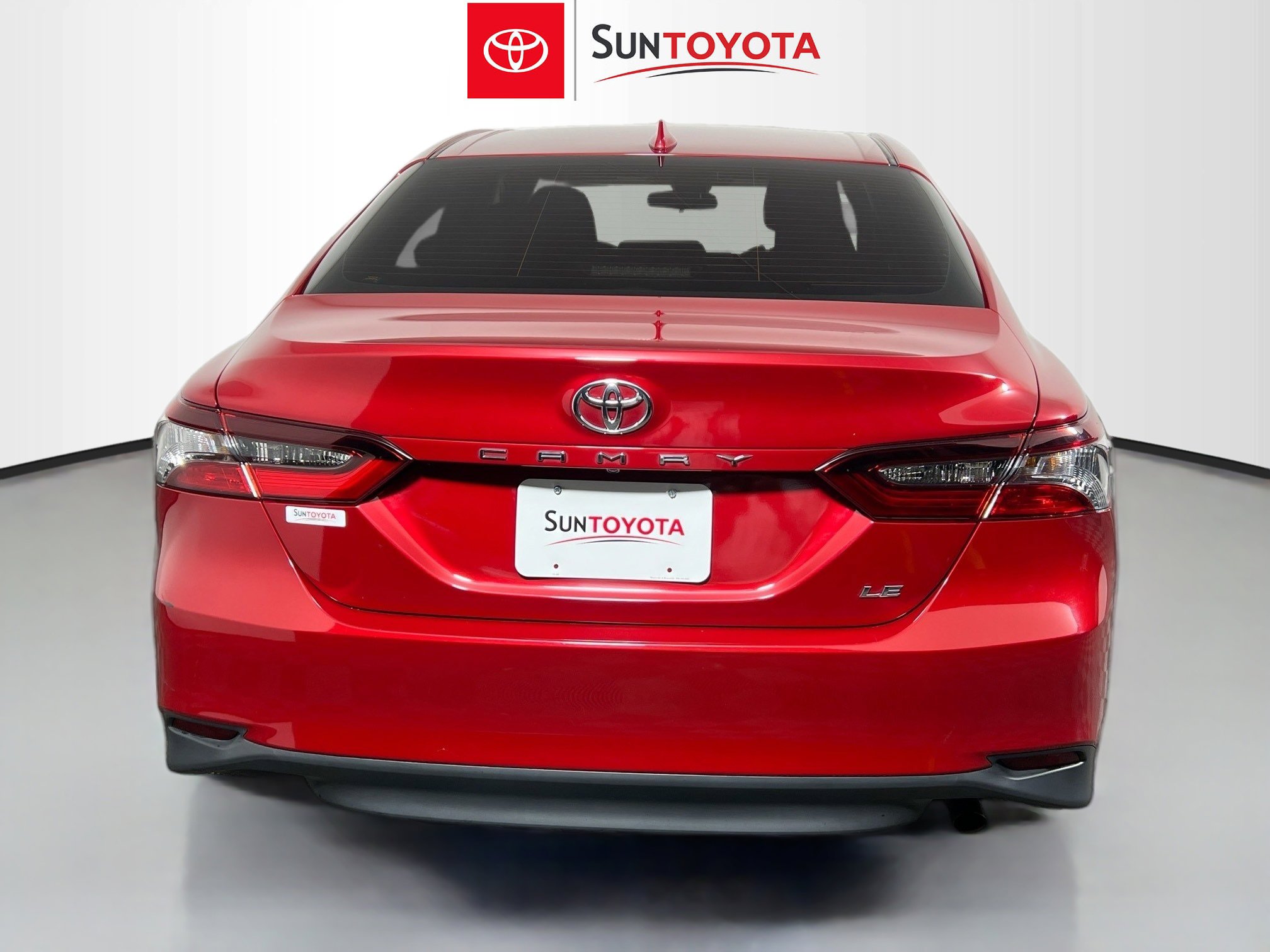 Used 2023 Toyota Camry LE image 5