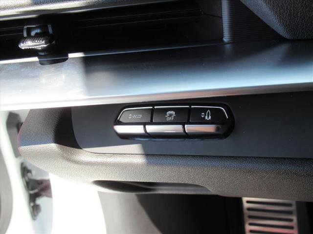 New 2026 Chevrolet Corvette 2LT Convertible w/ Z51 Performance Package image 30