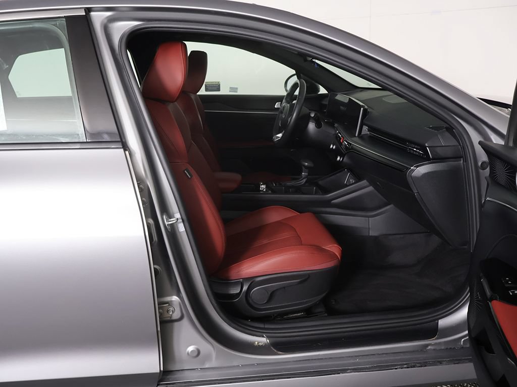Used 2025 Kia K5 GT-Line w/ GT-Line Premium Package FWD image 30