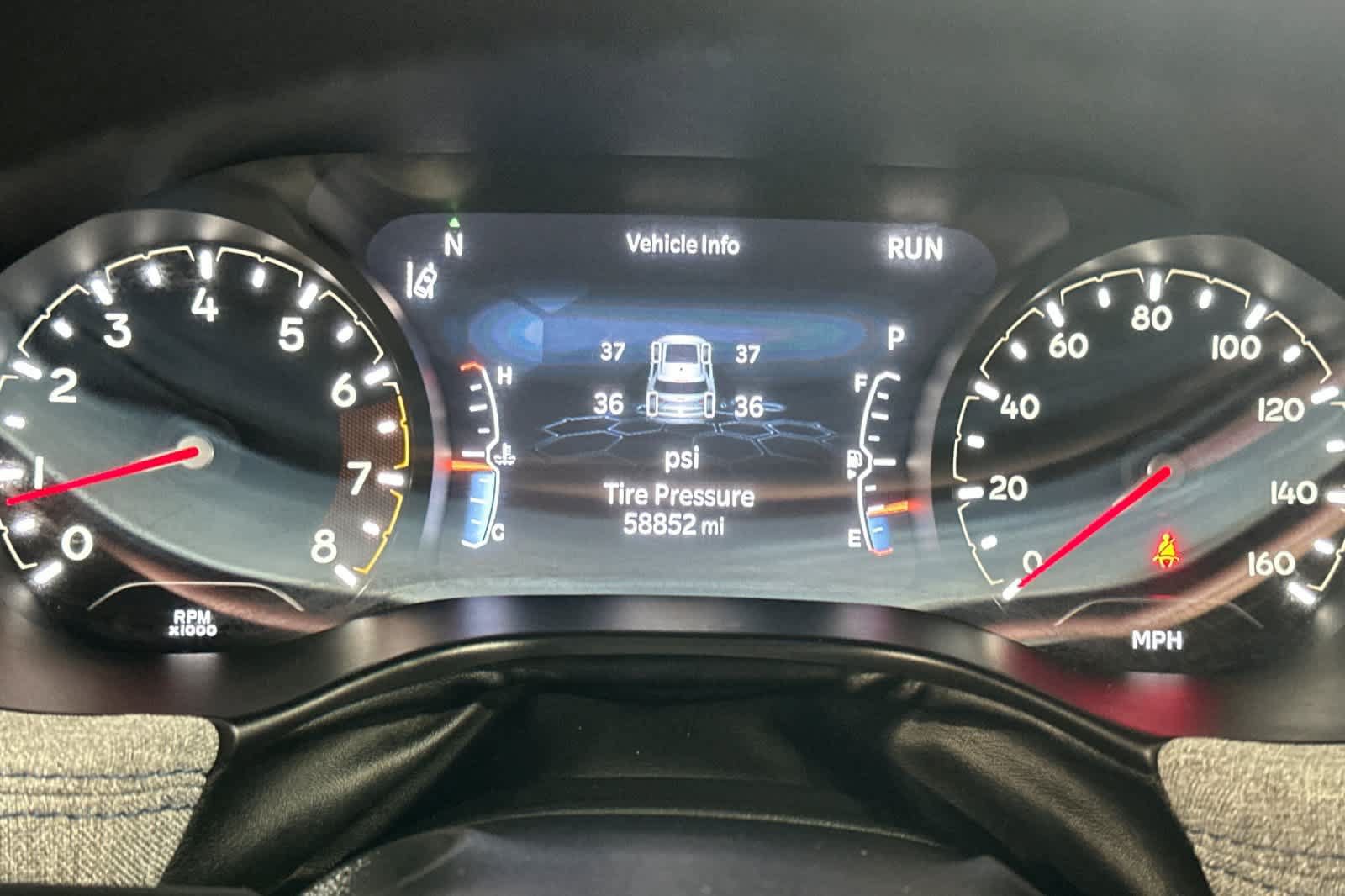 Used 2024 Jeep Compass Latitude AWD/4WD image 21