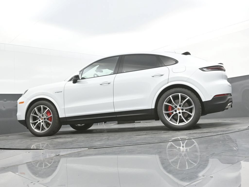 New 2026 Porsche Cayenne S AWD/4WD image 32