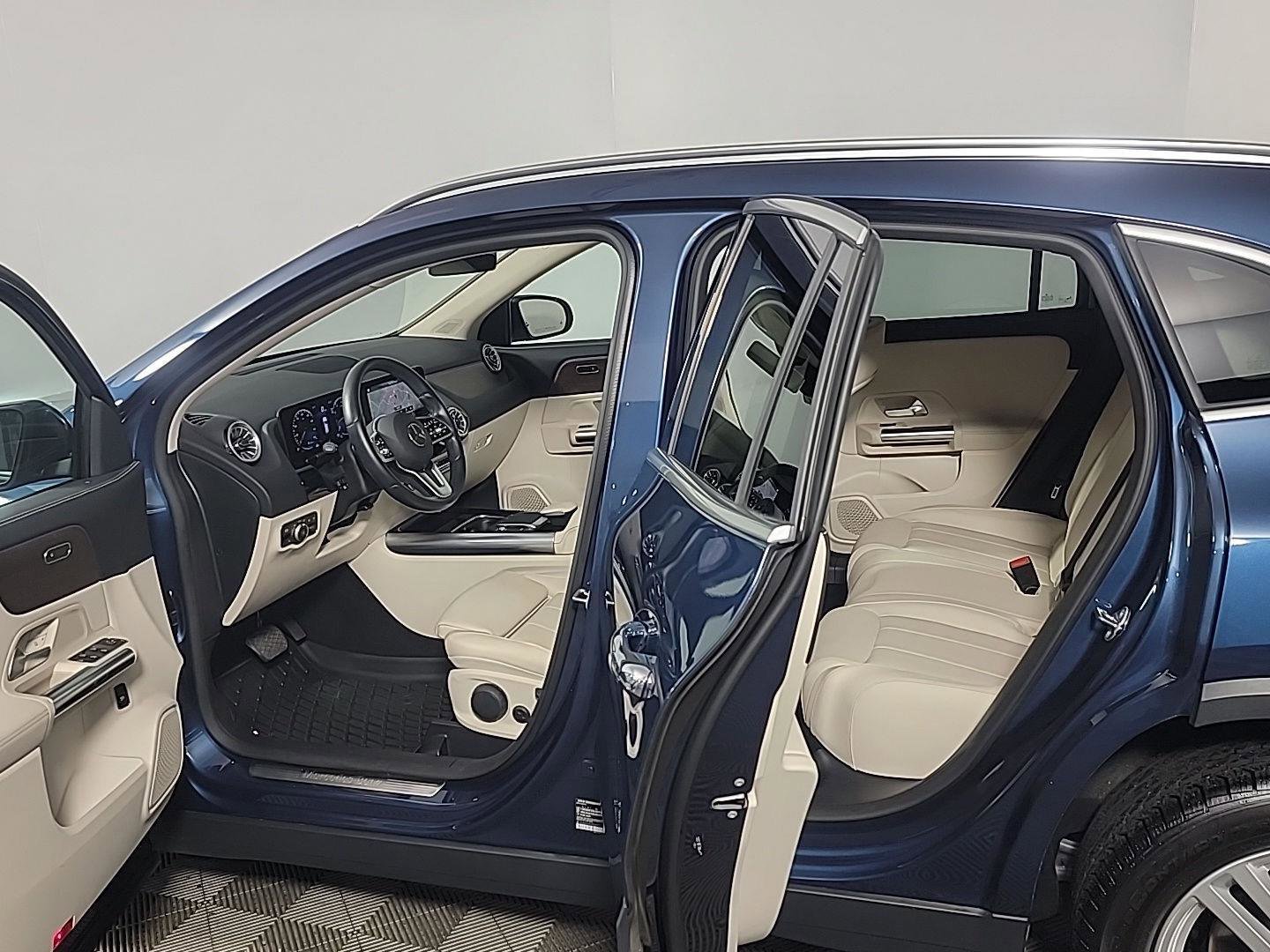 Used 2022 Mercedes-Benz GLA 250 4MATIC image 15