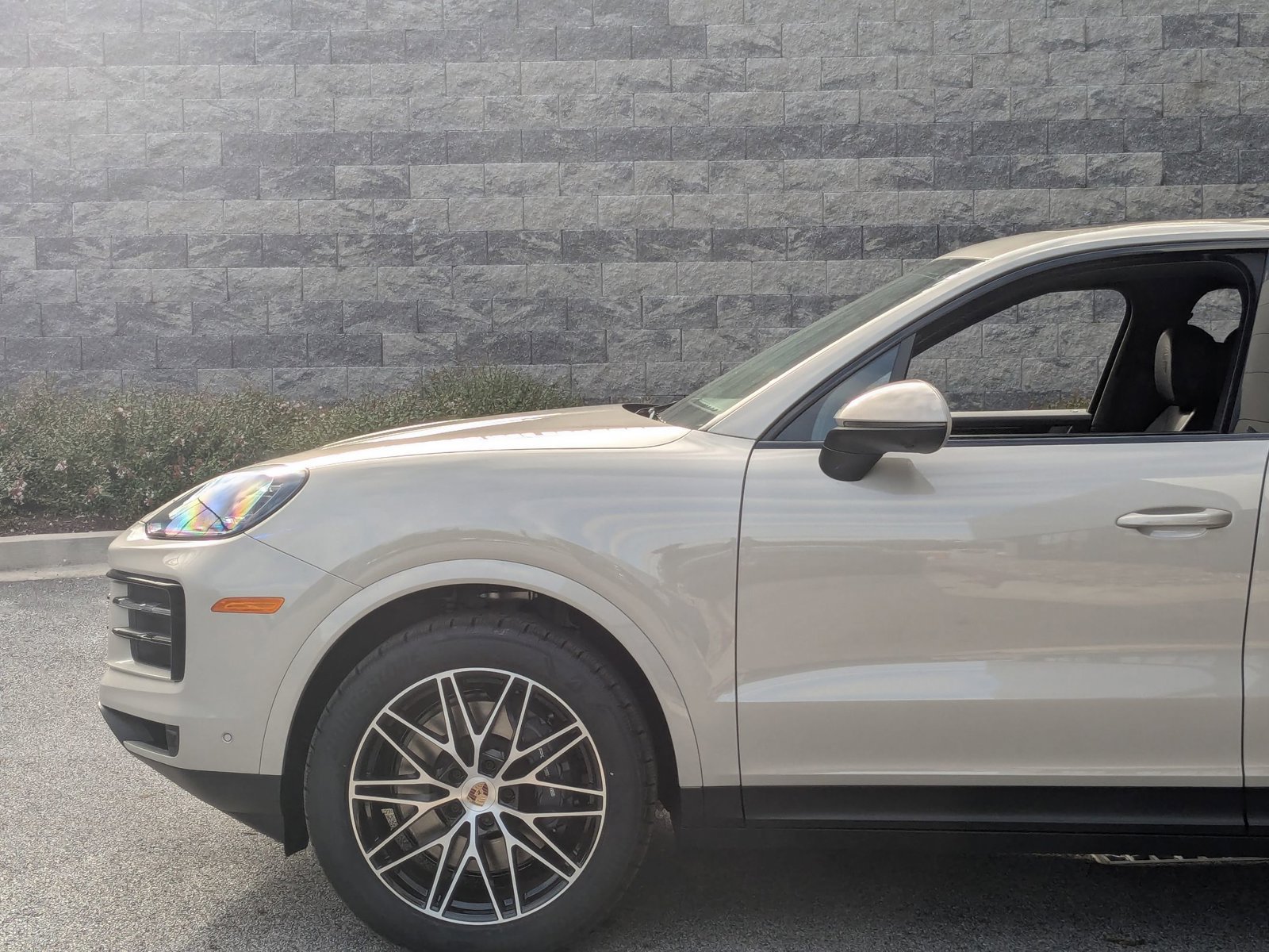 Certified 2026 Porsche Cayenne AWD/4WD image 11