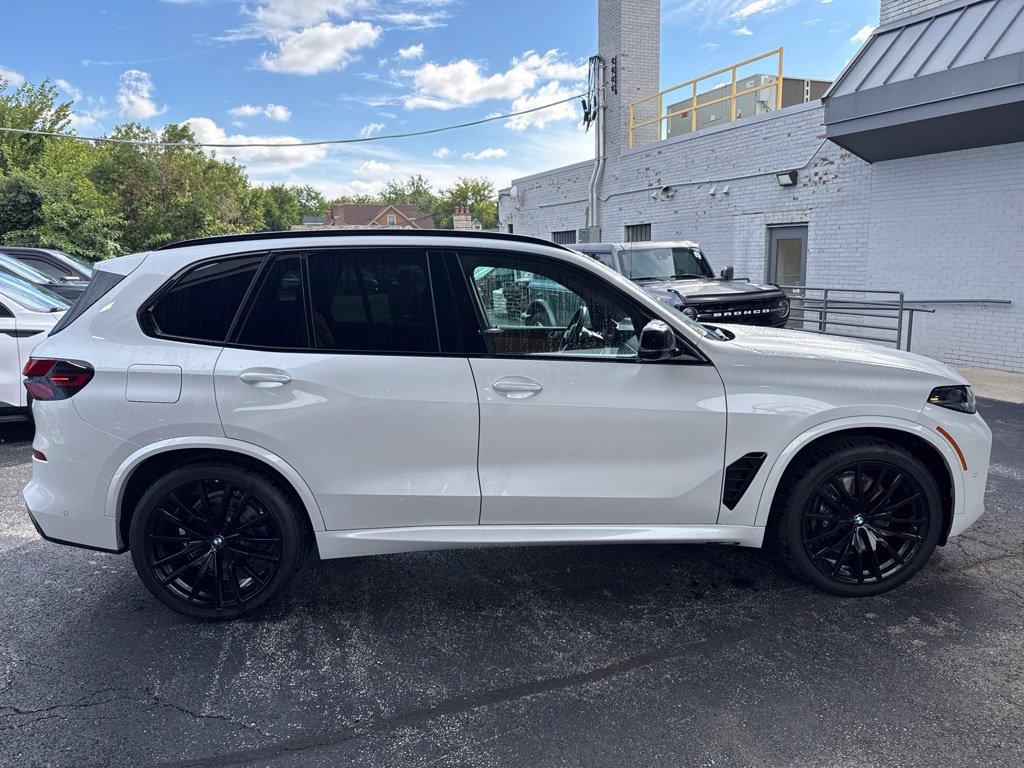 Used 2025 BMW X5 M60i AWD/4WD image 6