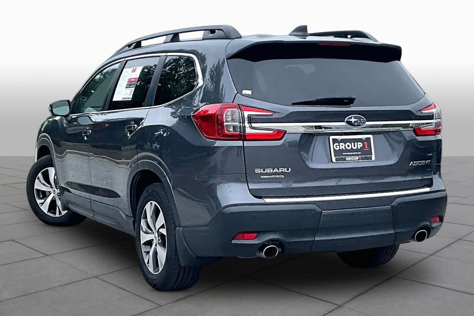 Used 2023 Subaru Ascent Premium w/ Convenience Package AWD/4WD image 12
