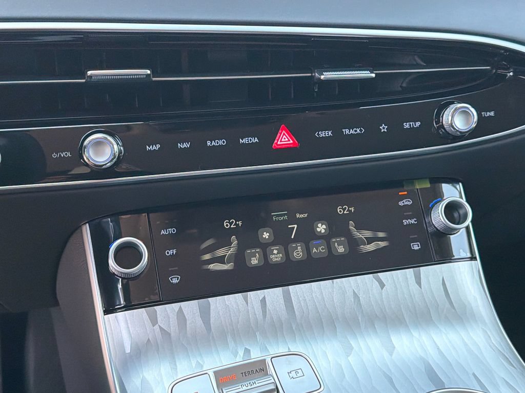 New 2027 Genesis Electrified GV70 AWD/4WD image 33